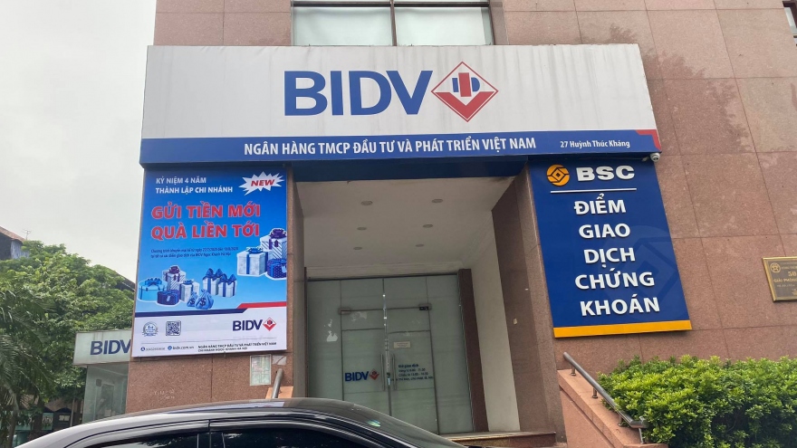 Nhóm cướp nổ súng tại ngân hàng BIDV ở Hà Nội