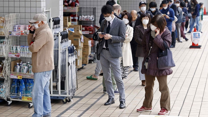 Số ca Covid-19 tăng nhanh, Tokyo lo ngại dịch bùng phát trở lại