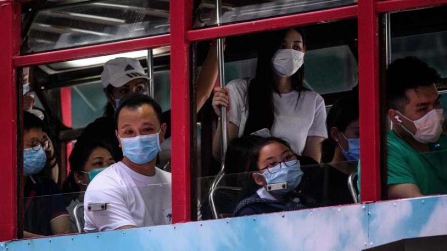 Hong Kong áp đặt các biện pháp "nghiêm ngặt nhất" chống dịch Covid-19