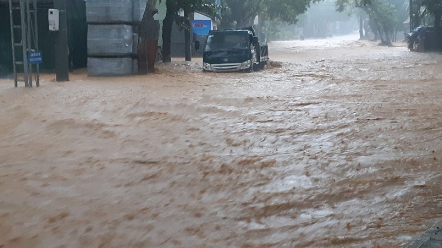 Thủ tướng yêu cầu khắc phục hậu quả mưa lũ ở Hà Giang