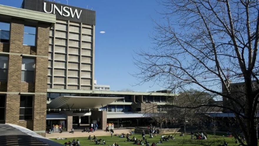 Các trường đại học của Australia oằn mình đối phó với Covid-19