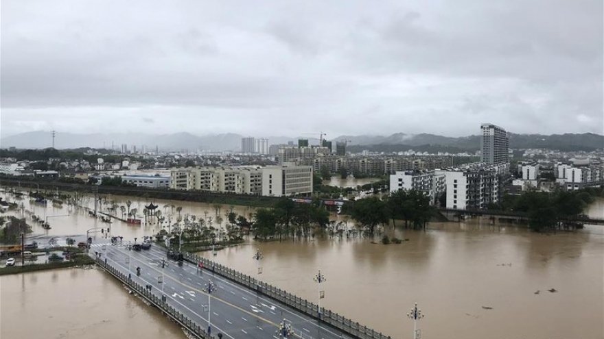 Cảnh báo mưa lũ nghiêm trọng trên nhiều sông lớn ở Trung Quốc