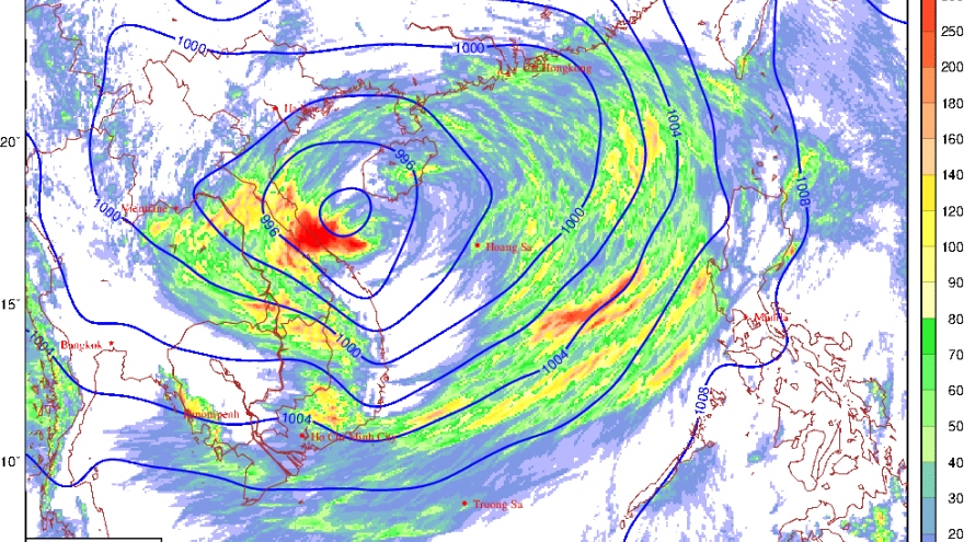 Áp thấp nhiệt đới ở Biển Đông có khả năng mạnh lên thành bão