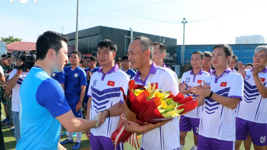 Khai mạc giải bóng đá chào mừng Quốc khánh Việt Nam tại Campuchia