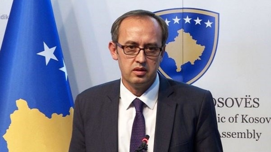 Người đứng đầu chính quyền vùng lãnh thổ Kosovo mắc Covid-19