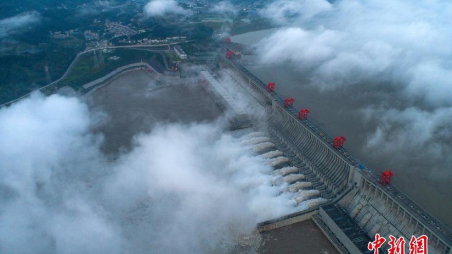 Đập Tam Hiệp (Trung Quốc) mở 11 cửa xả lũ lớn chưa từng có