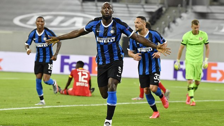 Romelu Lukaku tỏa sáng, Inter Milan vào bán kết Europa League