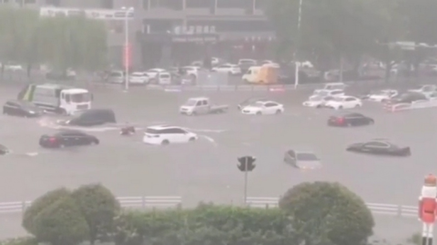 Địa phương đầu tiên ở Trung Quốc báo động đỏ vì mưa lớn do bão Bavi