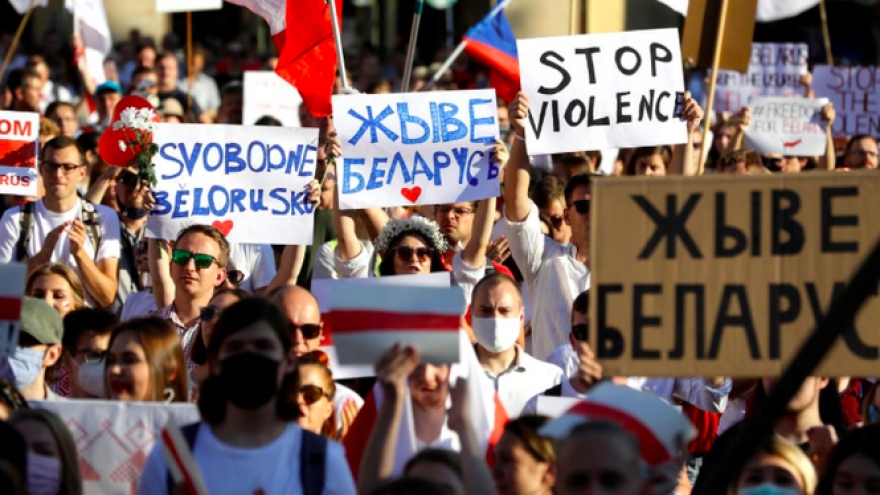Belarus cáo buộc nước ngoài hỗ trợ tài chính kích động biểu tình