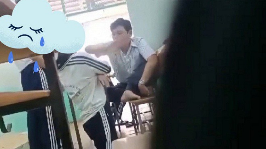 Thầy giáo ở TP.HCM tát học sinh, bắt quỳ giữa lớp