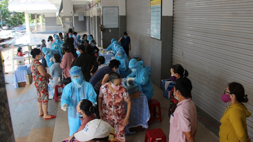 Quảng Nam xét nghiệm SARS-CoV-2 cho tiểu thương chợ Tam Kỳ