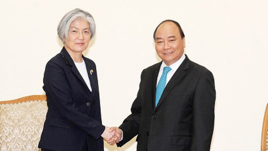 Hôm nay, Bộ trưởng Ngoại giao Hàn Quốc Kang Kyung Wha đến Hà Nội 