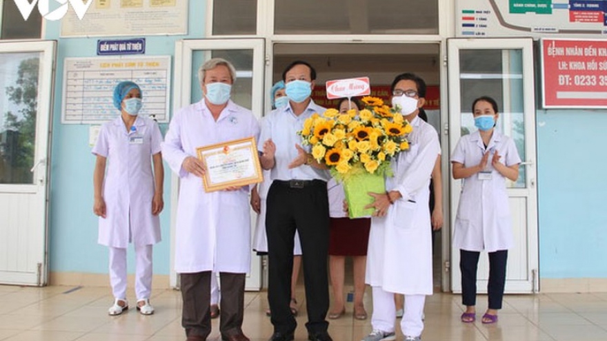 2 bệnh nhân tại Quảng Trị khỏi Covid-19 được xuất viện