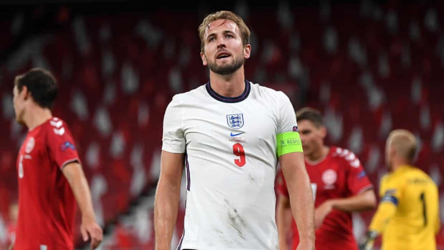 Harry Kane bị từ chối bàn thắng trên vạch vôi, Anh gây thất vọng trước Đan Mạch