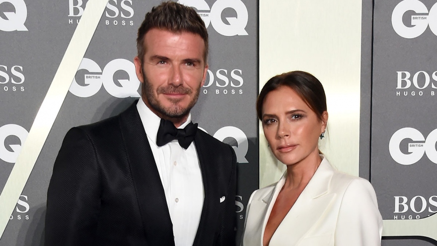 Vợ chồng David Beckham nghi mắc Covid-19 khi dự tiệc ở Los Angeles