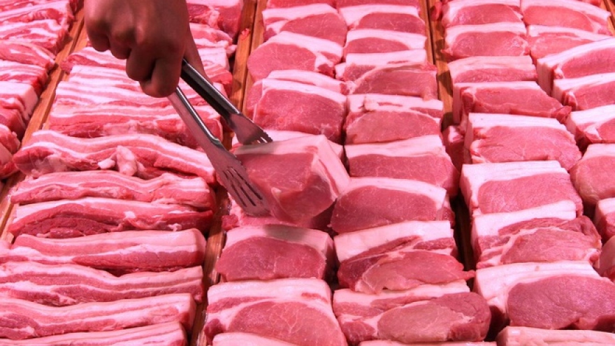 Trung Quốc lại xả kho 10.000 tấn thịt lợn