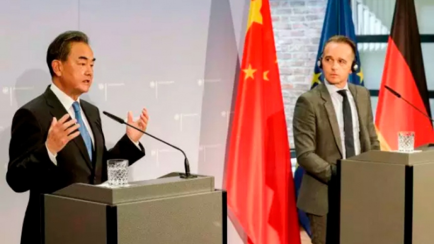 Thượng đỉnh trực tuyến EU-Trung Quốc tiếp tục nóng với các chủ đề gai góc