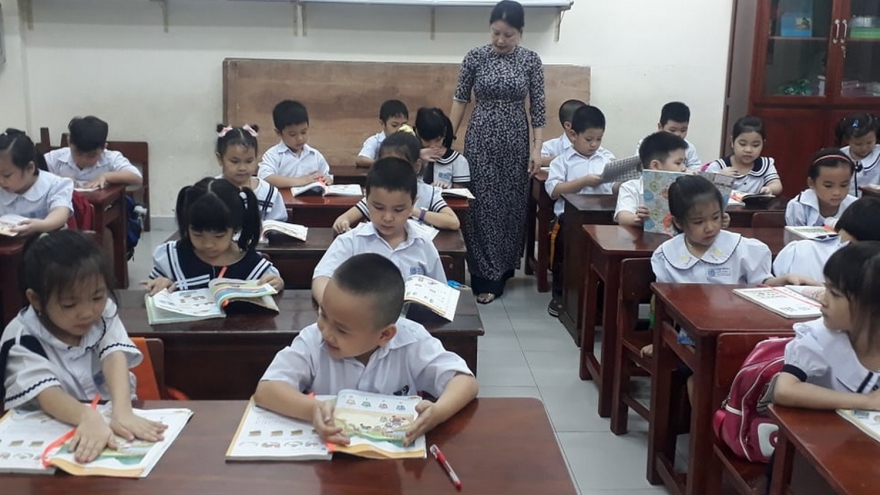 Đà Nẵng: Phụ huynh và giáo viên đều kêu về chương trình lớp 1 quá nặng