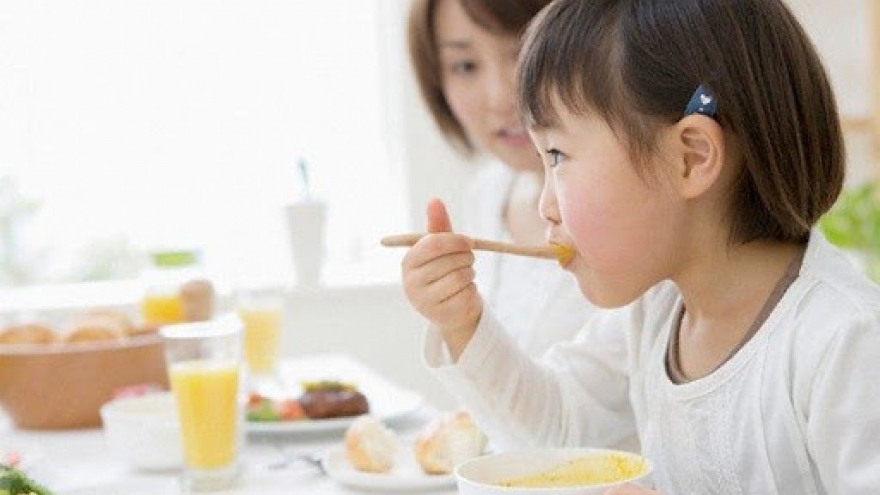 Trẻ không còn biếng ăn nhờ 5 bí quyết vô cùng đơn giản