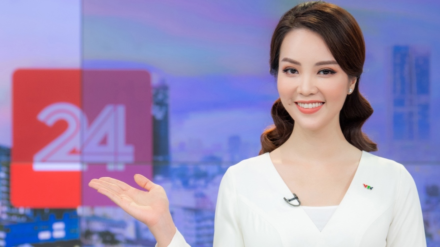 Á hậu Thụy Vân lên sóng "đập tan" tin đồn nghỉ việc ở VTV