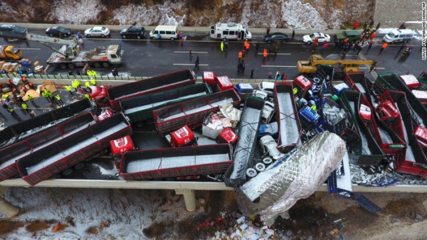 Tai nạn giao thông liên hoàn tại Trung Quốc khiến 18 người thiệt mạng