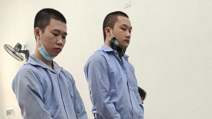 Hai đối tượng đâm tài xế Grab ở Hà Nội nhận tổng cộng 40 năm tù