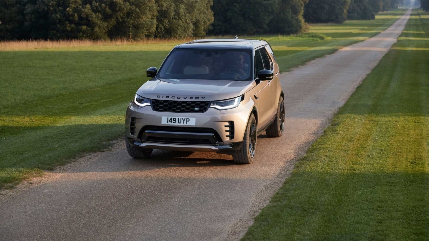 Land Rover Discovery 2021 nâng cấp ngoại hình và động cơ mới
