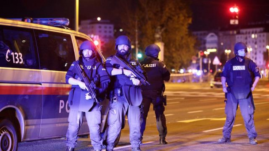4 người chết trong vụ nổ súng đẫm máu ở Vienna, Áo