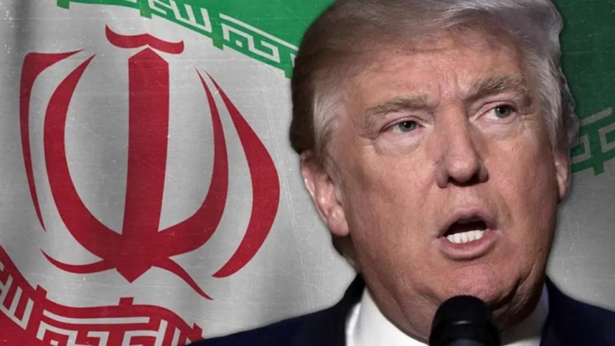 Dư luận lo ngại Tổng thống Mỹ Trump phát động chiến tranh với Iran để giữ quyền lực