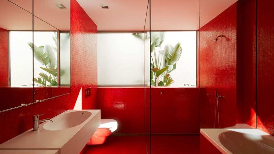 Những ý tưởng tuyệt vời thiết kế nhà tắm mang tông màu đỏ