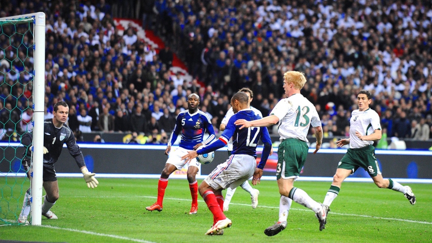 Ngày này năm xưa: Henry dùng tay đưa ĐT Pháp đến World Cup 2010