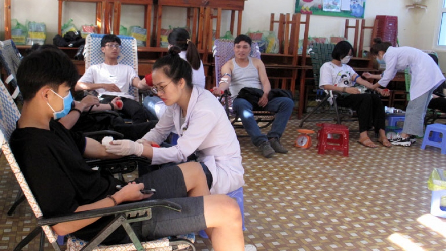 Gần 200 người tham gia hiến máu tình nguyện ở Lâm Đồng