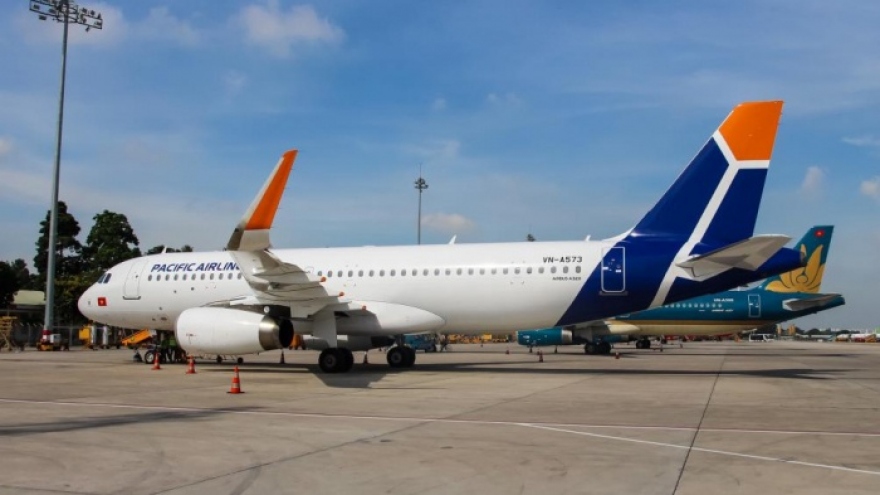 Nam hành khách nước ngoài la hét, doạ có bom trên máy bay của Pacific Airlines