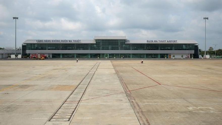 Sân bay Buôn Ma Thuột tạm thời đóng cửa do ảnh hưởng của bão số 12