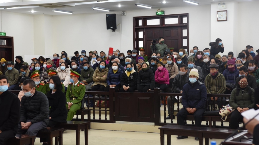 Hơn 500 bị hại ngồi chật phiên tòa trong vụ xử "trùm đa cấp" Lê Xuân Giang