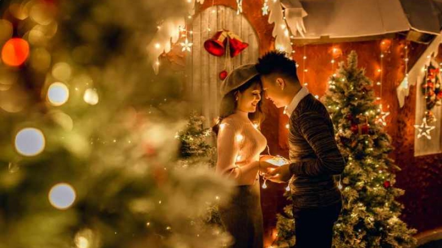 Những người yêu nhau nên làm gì vào dịp Giáng sinh?