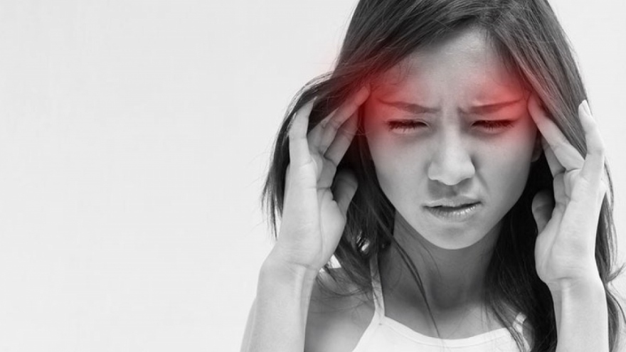 Đau nửa đầu migraine có thế gây đột quỵ ở người trẻ