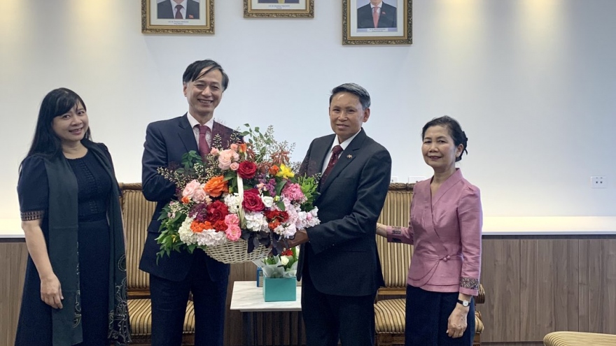 Đại sứ Việt Nam tại Australia chúc mừng 45 năm Quốc khánh CHDCND Lào