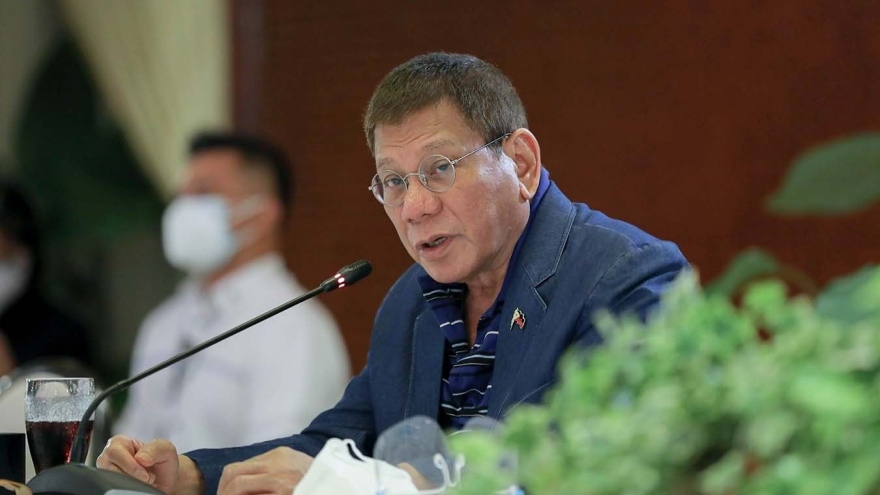 Philippines dọa hủy hiệp ước quân sự nếu Mỹ không cấp vaccine Covid-19