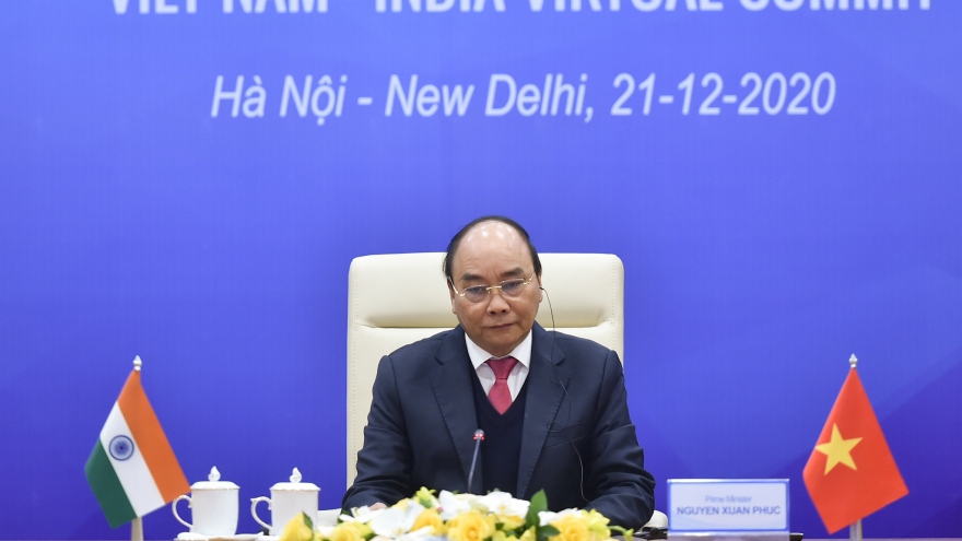 Thủ tướng Nguyễn Xuân Phúc hội đàm trực tuyến với Thủ tướng Ấn Độ
