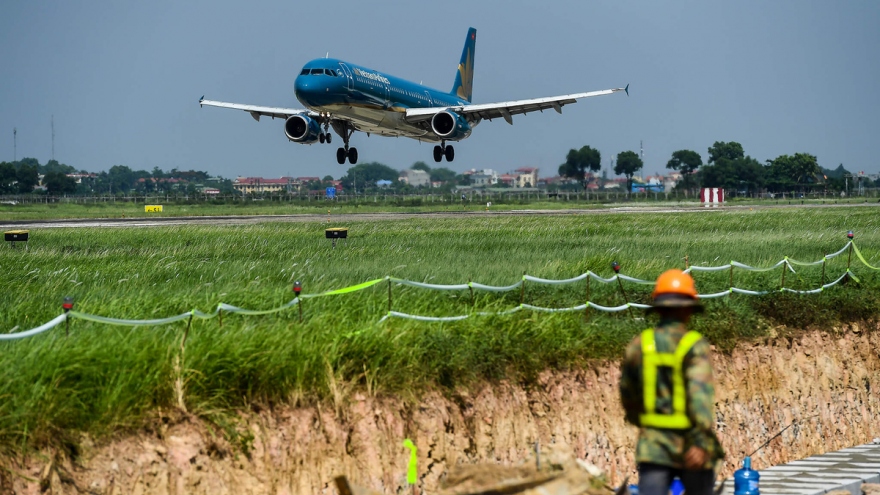 Sân bay thứ 2 của Hà Nội sẽ ở Hòa Lạc hay Ứng Hòa?