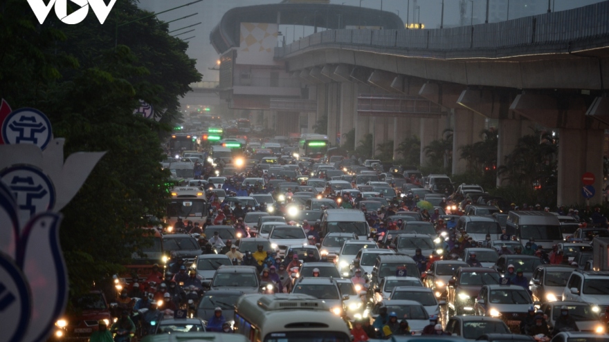 Báo động nạn tắc đường tại Hà Nội sẽ ngày càng phức tạp