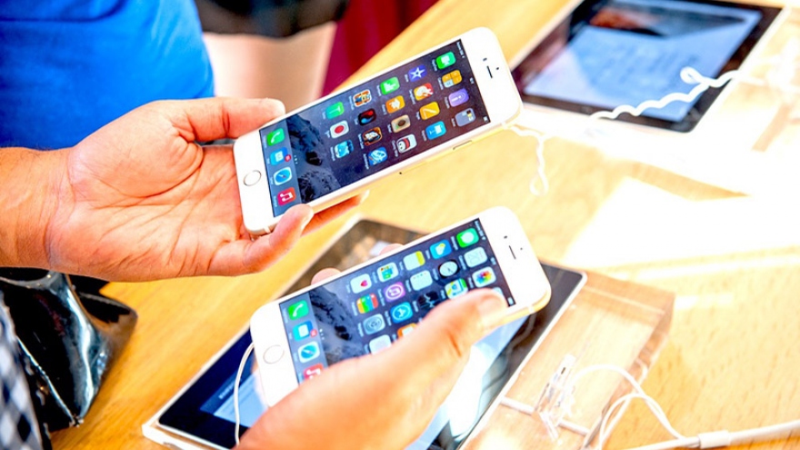 Apple tiếp tục tung bản cập nhật iOS cho iPhone đời cũ
