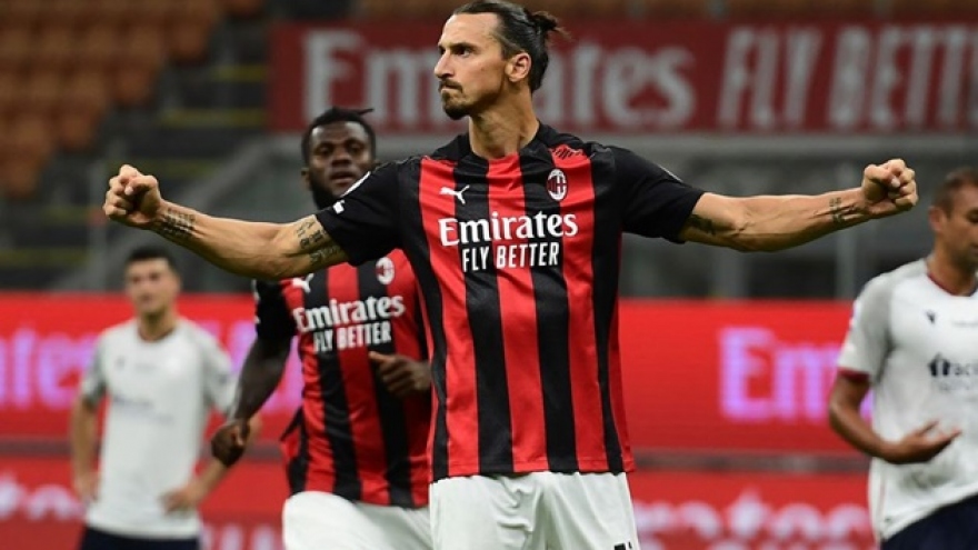 Ibrahimovic để ngỏ khả năng ở lại AC Milan