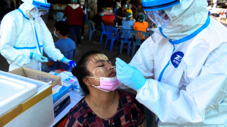 Thái Lan đặt mục tiêu tiêm vaccine Covid-19 cho 19 triệu dân trong đợt đầu