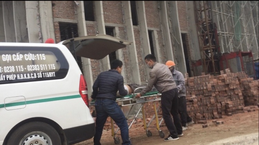 Điều tra nguyên nhân rơi thang tời làm 3 người tử vong ở Nghệ An