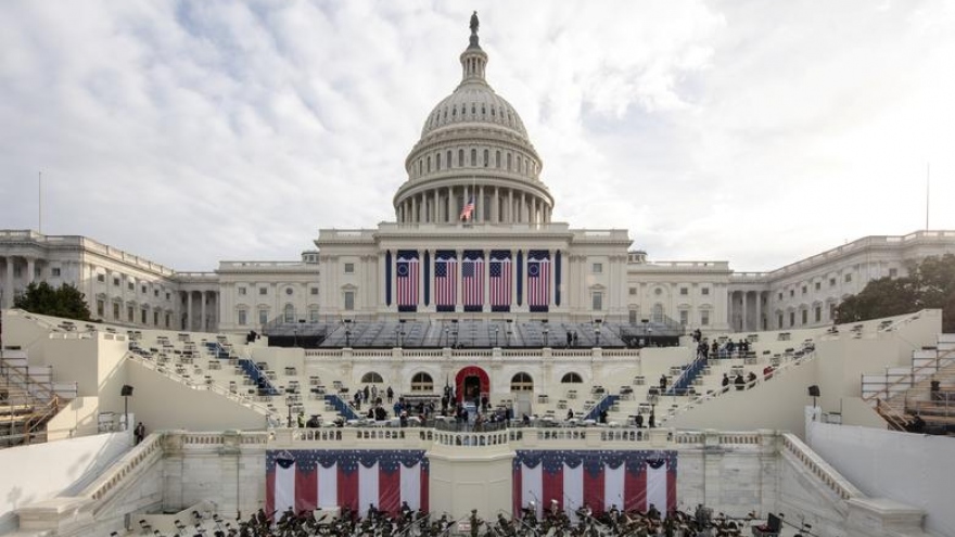 Nước Mỹ “căng thẳng” trước thềm lễ nhậm chức: Washington DC thành “pháo đài”