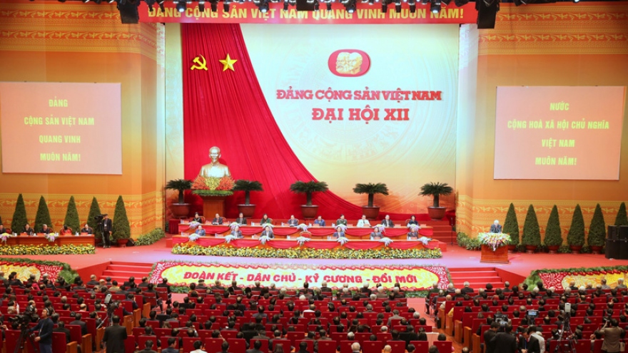 Vì sao Đảng ta kiên định chủ nghĩa Mác-Lênin, tư tưởng Hồ Chí Minh? 