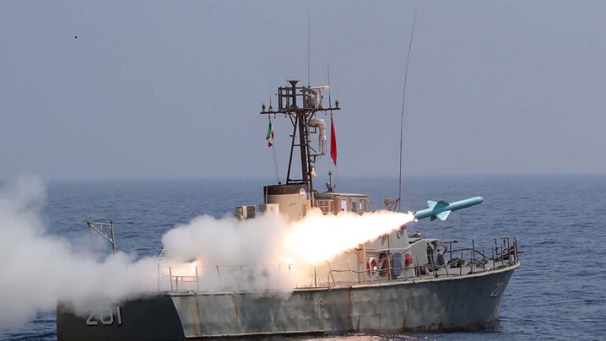 Iran thông báo tập trận tên lửa lớn ở Biển Oman
