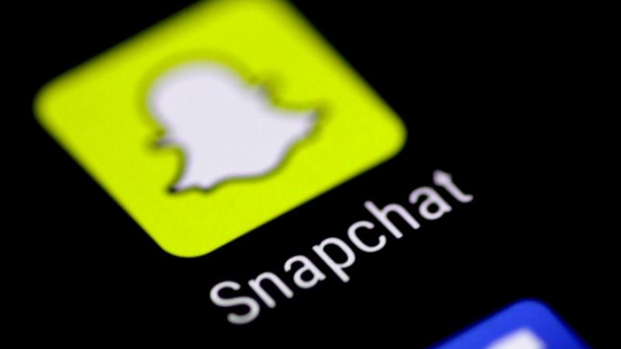 Sau Twitter, Snapchat tuyên bố chặn vĩnh viễn tài khoản của Tổng thống Trump